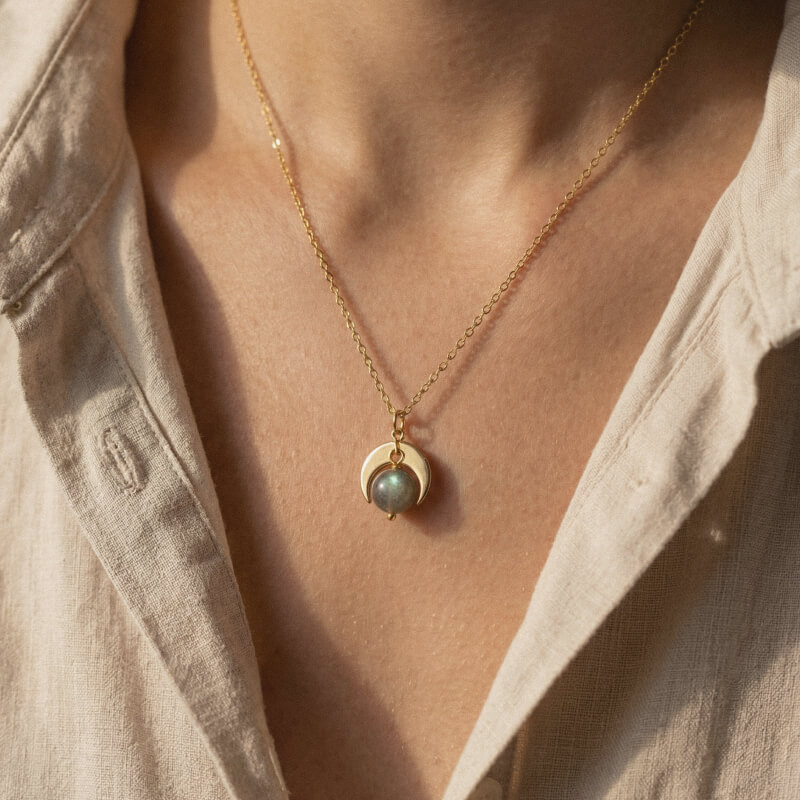 Кулон с лабрадором